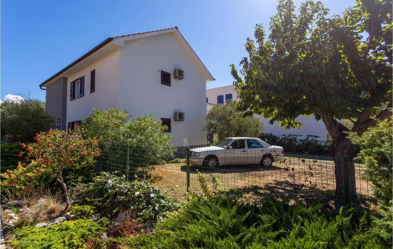 Nice Apartment In Jurandvor With Wifi Экстерьер фото