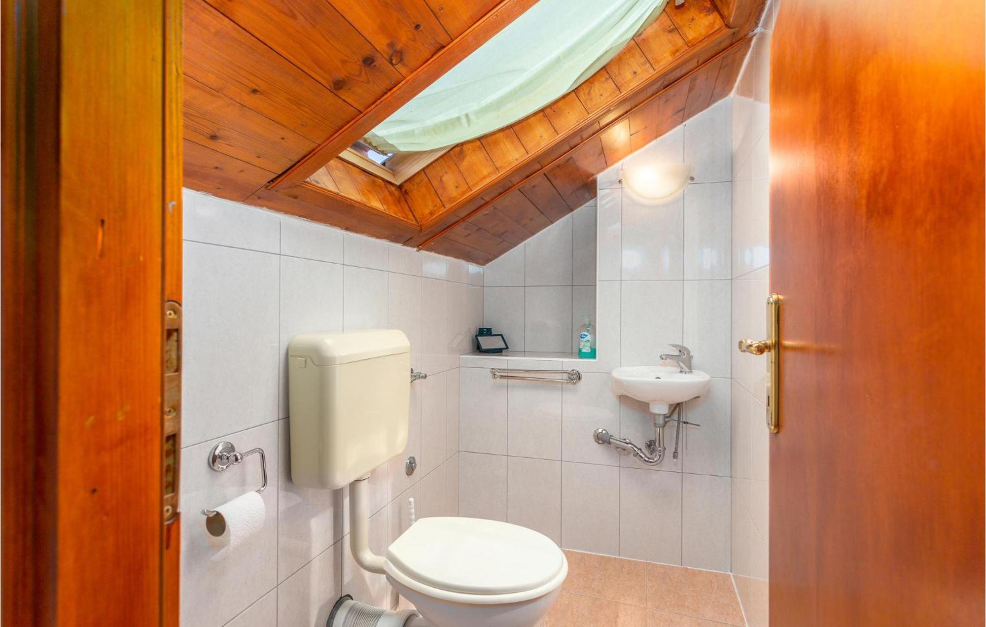 Nice Apartment In Jurandvor With Wifi Экстерьер фото